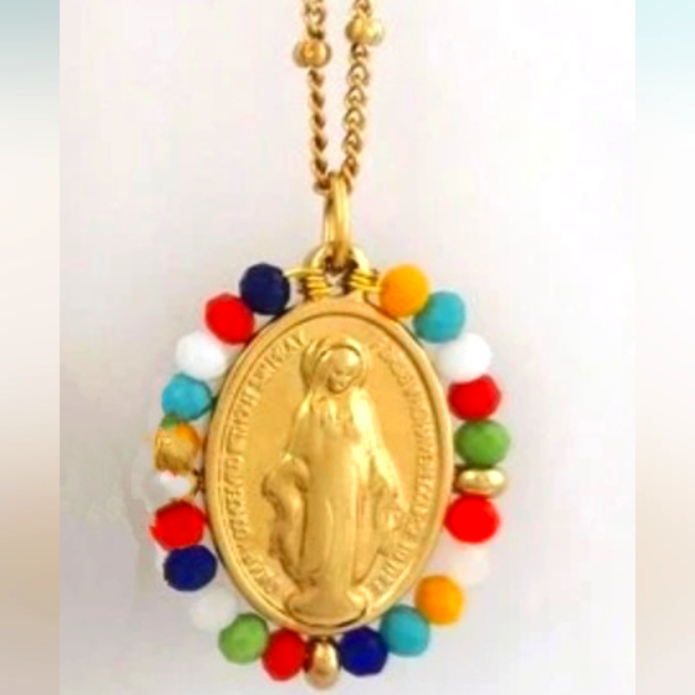 Virgin Mary Mother Mary Beaded Necklace NeW